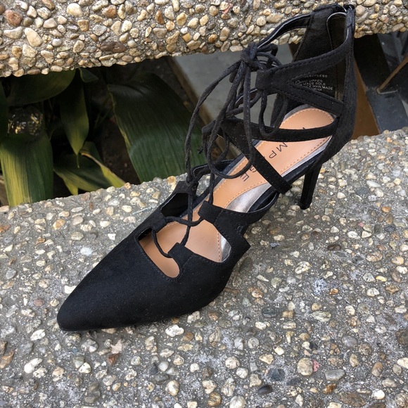 ❌SOLD❌NEW Rampage Heels - Picture 1 of 6